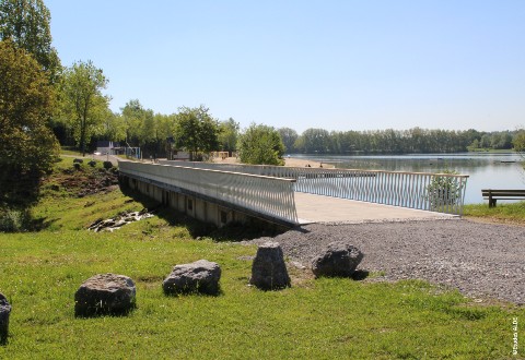 Fußgängerbrücke Freizeitanlage / Orthez-Biron