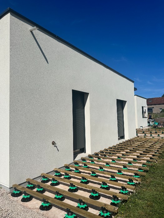 Welchen Typ von Holzlatten sollte man für eine Terrasse wählen?